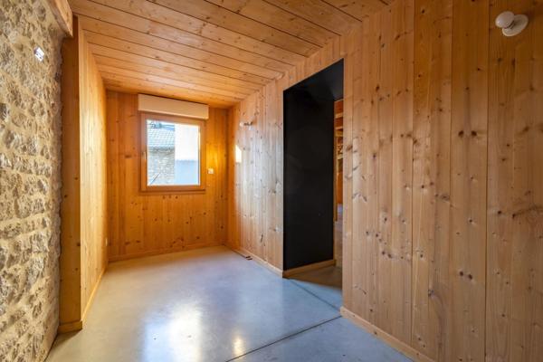 Appartement rénové, 110m², 3 Ch, cave, Ornans