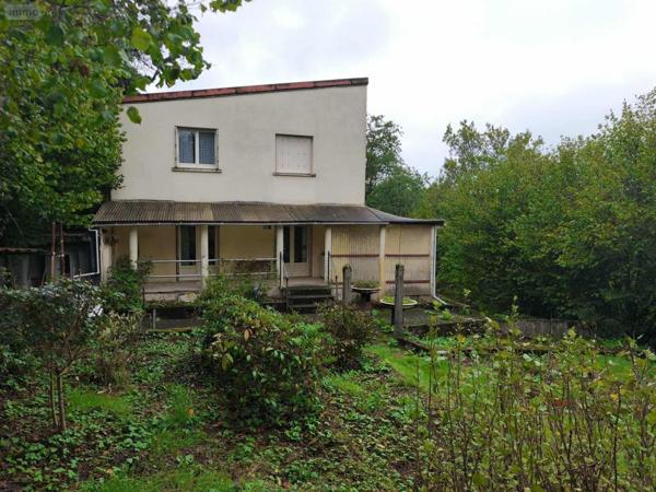 Maison à vendre à Roannes-Saint-Mary dans le Cantal (15220), ref : 059-2028