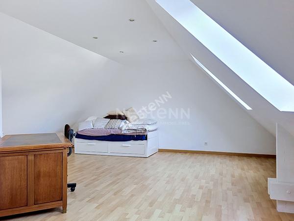 Maison à vendre à Sautron - 5 chambres au total dont une suite parentale en rdc, 172 m², terrain +1100 M²