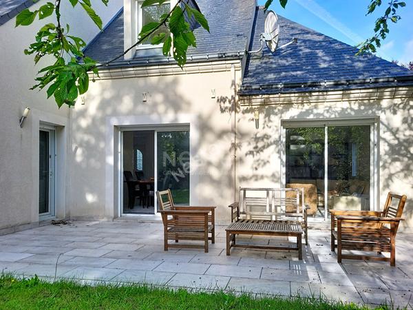 Maison à vendre à Sautron - 5 chambres au total dont une suite parentale en rdc, 172 m², terrain +1100 M²