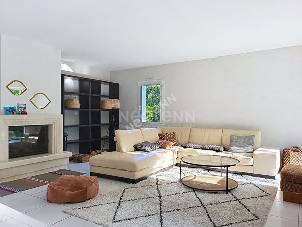 Maison à vendre à Sautron - 5 chambres au total dont une suite parentale en rdc, 172 m², terrain +1100 M²