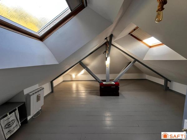 Maison traditionnelle de 90 m2  avec jardin clos de 995 mètres - CHENEHUTTE-TREVES-CUNAULT