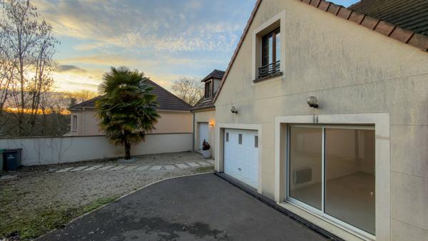 Maison Boussy Saint Antoine 7 pièce(s)