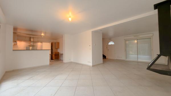 Maison Boussy Saint Antoine 7 pièce(s)