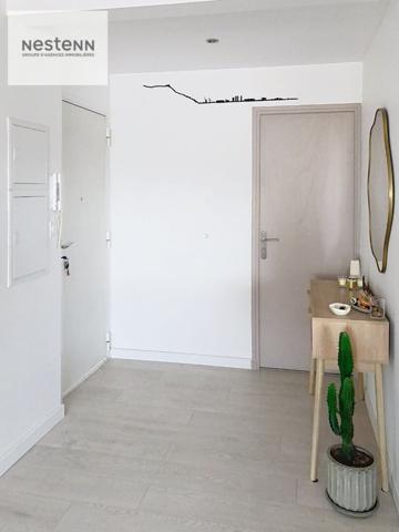 À vendre : Appartement lumineux 4 pièces à Toulon - St Roch -Garage.