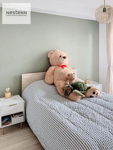 À vendre : Appartement lumineux 4 pièces à Toulon - St Roch -Garage.