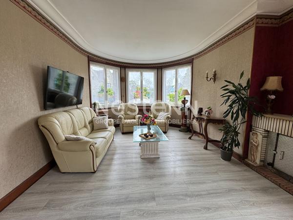 Maison de caractère à vendre à  Locminé - 3 chambres -  Parc de 8200 m²