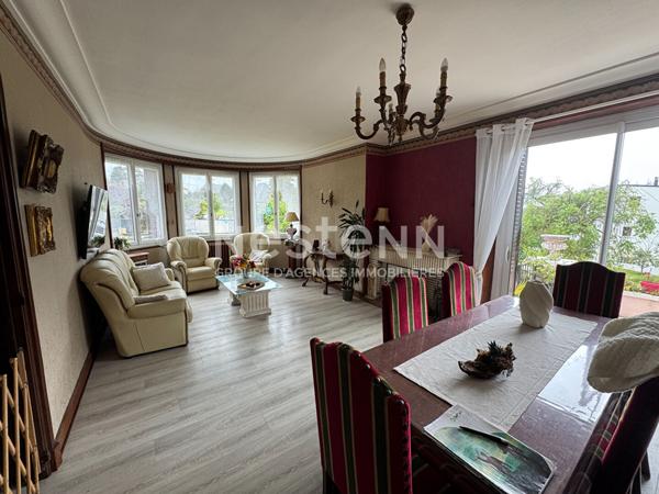 Maison de caractère à vendre à  Locminé - 3 chambres -  Parc de 8200 m²