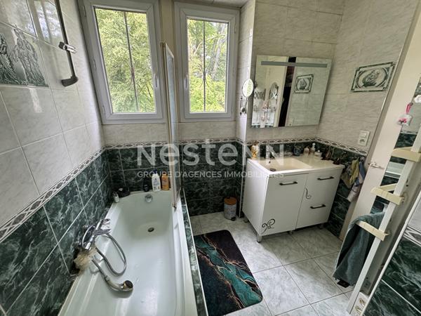 Maison de caractère à vendre à  Locminé - 3 chambres -  Parc de 8200 m²