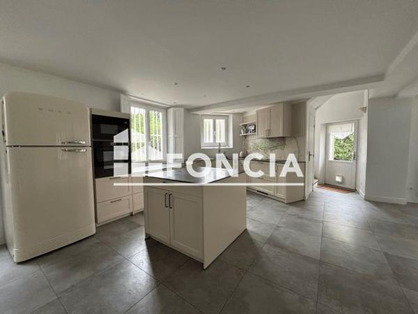 Location Maison 5 pièces 155 m² - MAISON FORESTIERE Saint-germain-en-laye 78100