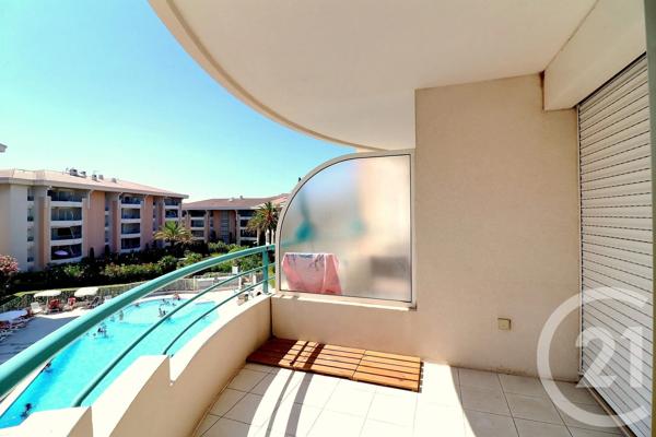 Appartement Studio à vendre  1 pièce - 27,67 m 2   FREJUS  - 83