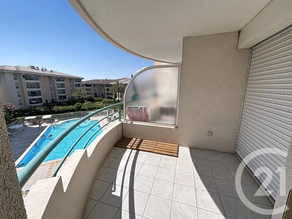 Appartement Studio à vendre  1 pièce - 27,67 m 2   FREJUS  - 83