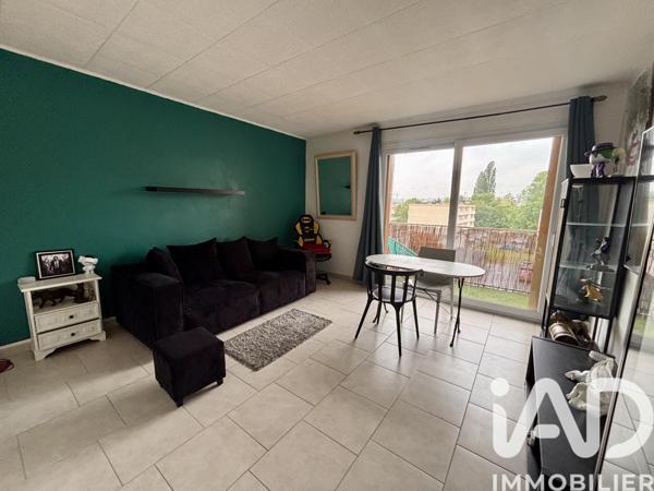 Appartement à vendre 3 pièces 64 m² Saint-Fargeau-Ponthierry