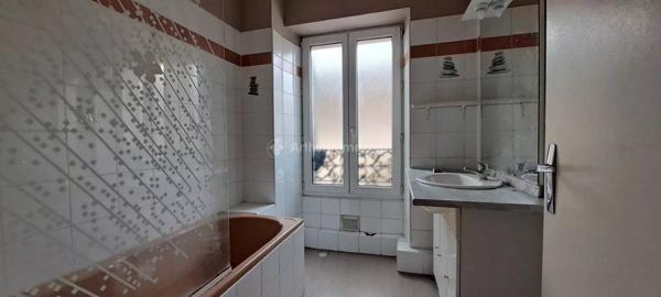 Location Appartement 3 pièces 83 m2 à Carmaux