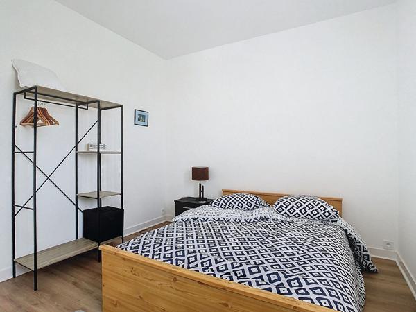 LOCATION COURTE DUREE : Appartement de type 3 Meublé - rénové entièrement - Au dernier étage!