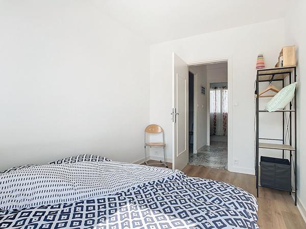 LOCATION COURTE DUREE : Appartement de type 3 Meublé - rénové entièrement - Au dernier étage!