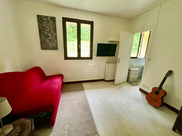 Maison Vaureal 10 pièce(s) 156.16 m2 €580 000 ** - Référence 2311