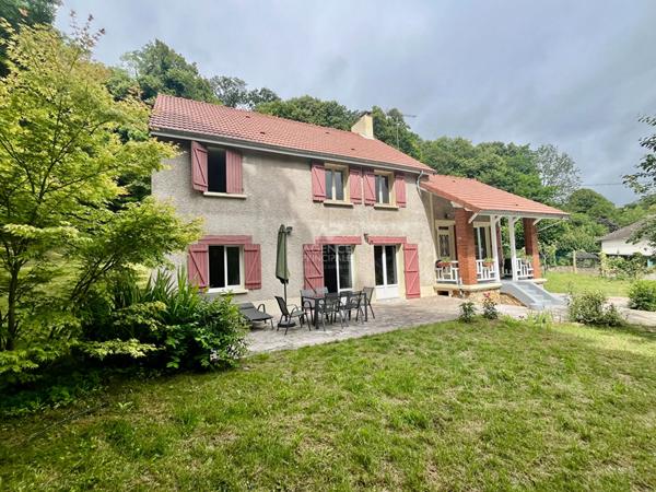 Maison Vaureal 10 pièce(s) 156.16 m2 €580 000 ** - Référence 2311