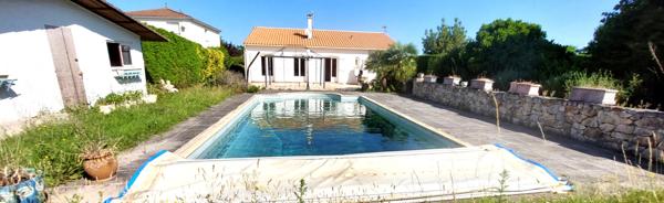 Villa  6 pièce(s)  4 chambre(s)  145 m²