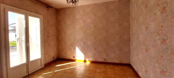 Villa  6 pièce(s)  4 chambre(s)  145 m²