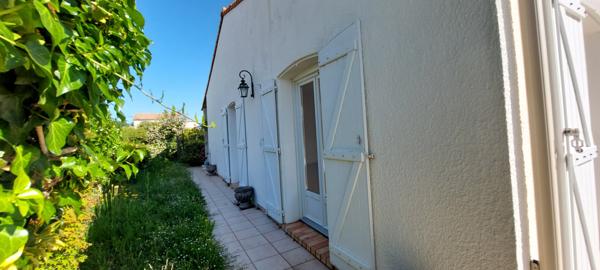 Villa  6 pièce(s)  4 chambre(s)  145 m²