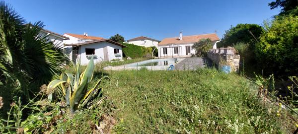 Villa  6 pièce(s)  4 chambre(s)  145 m²