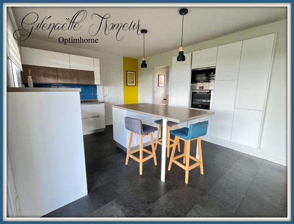 Maison à vendre 8 pièces SAINT SAUVEUR (29)