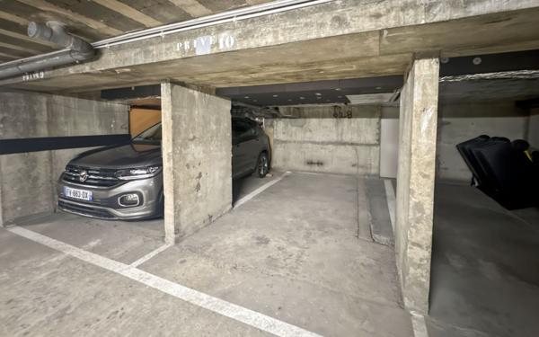 Stationnement à vendre    Deauville