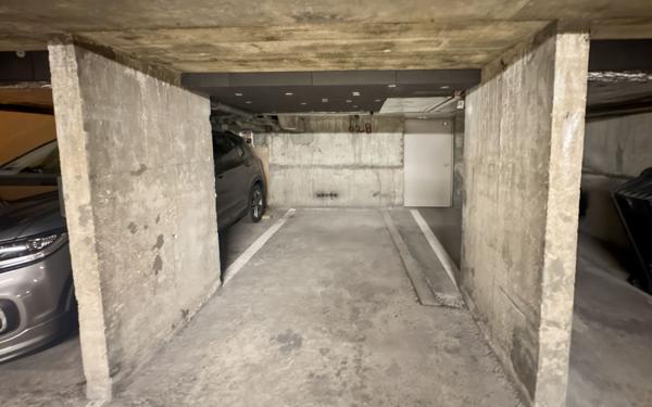 Stationnement à vendre    Deauville