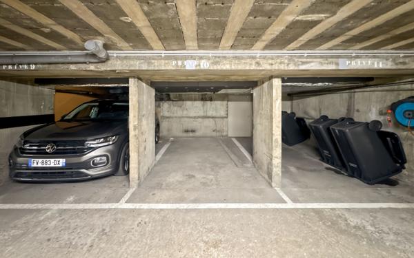 Stationnement à vendre    Deauville