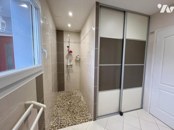 LES SORINIERES - Maison d'habitation état neuf