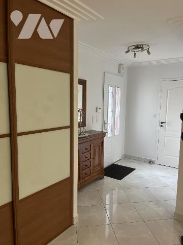 LES SORINIERES - Maison d'habitation état neuf