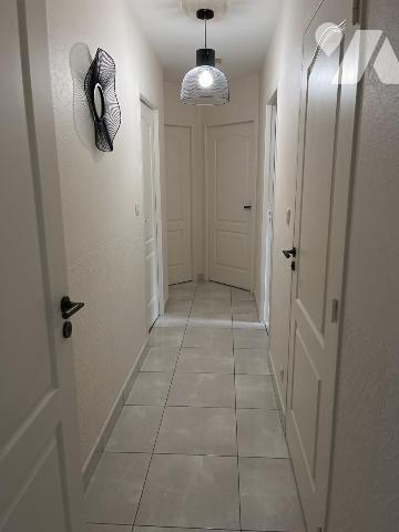 LES SORINIERES - Maison d'habitation état neuf