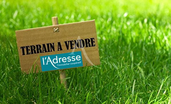 À VENDRE TERRAIN CONSTRUCTIBLE VIABILISÉ