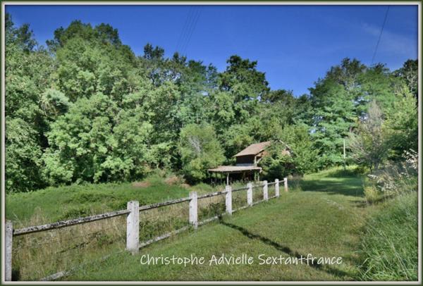 Immense maison de Maître avec sa maison d'amis et ses dépendances sur parc de 8 HA sur Bergerac