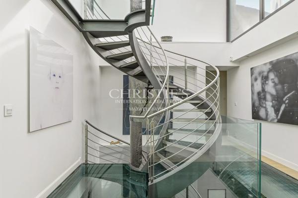 DEMEURE EN PIERRE DE TAILLE RÉINVENTÉE PAR ARCHITECTE – 5 CHAMBRES, PISCINE ET GARAGE