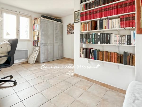 Villa 3 chambres avec piscine et vue panoramique à vendre à BAGNOLS EN FORET (83)