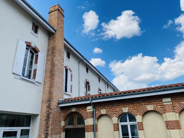 Charmant Appartement T2 en Duplex dans résidence rénovée - BORDEAUX ST GENES