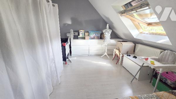 INDIVIDUELLE - 5 CHAMBRES - GARAGE - JARDIN