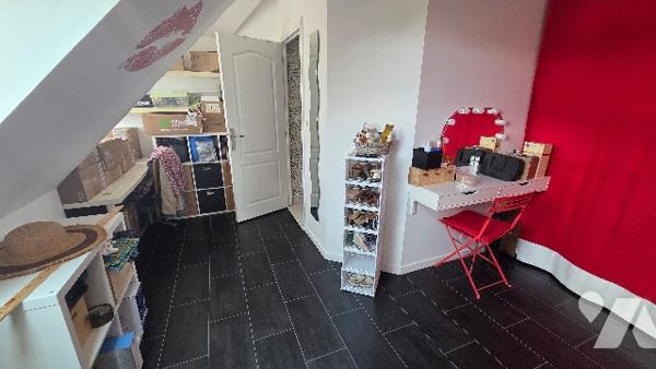 INDIVIDUELLE - 5 CHAMBRES - GARAGE - JARDIN