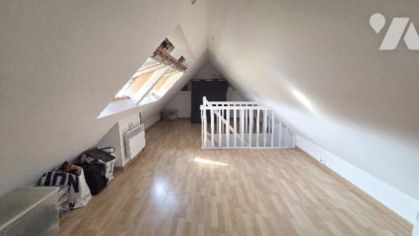 INDIVIDUELLE - 5 CHAMBRES - GARAGE - JARDIN