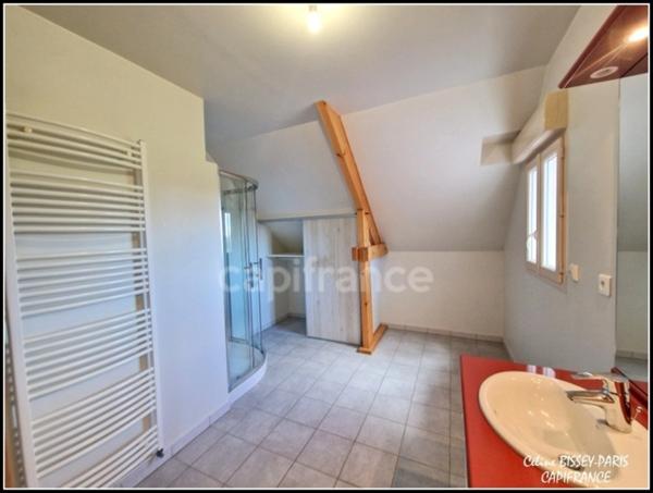 Pavillon Moderne à vendre 5 pièces, 4 chambres, 2 salle d'eau, 1 salle de bain, Sous-Sol 4 voitures, Terrain 3920 M2 AUXERRE (89)
