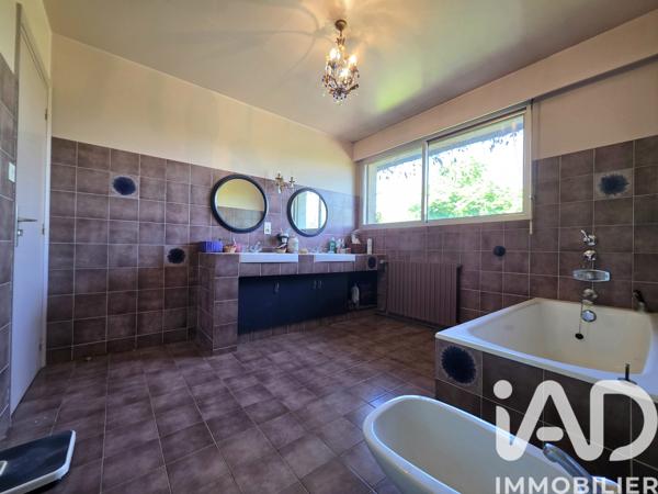 Maison à vendre 11 pièces 267 m² Biars-sur-Cère