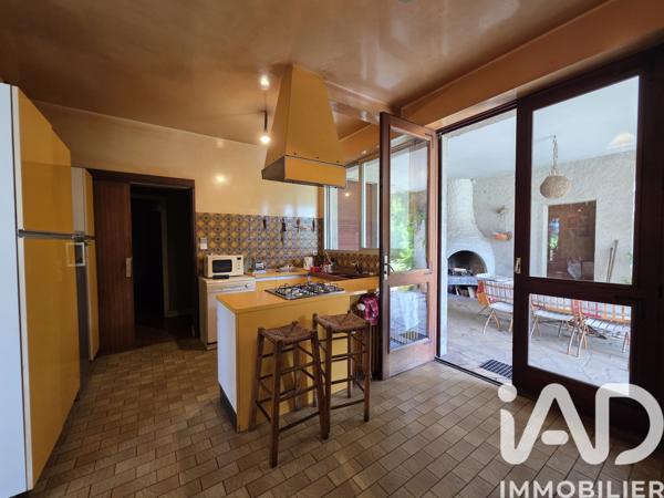 Maison à vendre 11 pièces 267 m² Biars-sur-Cère
