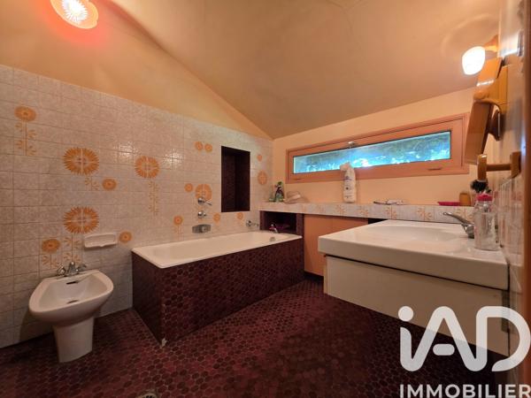 Maison à vendre 11 pièces 267 m² Biars-sur-Cère