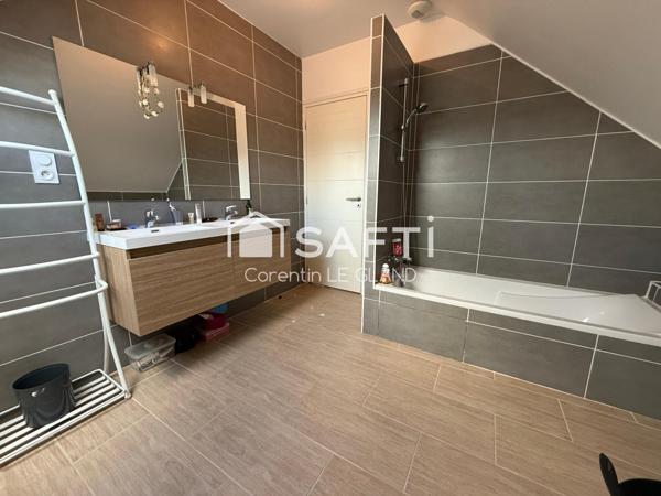 Maison contemporaine au calme à Péaule