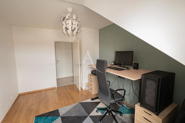 RARE À Chessy Bourg Magnifique T5 dernier étage avec terrasse de 117 m² !