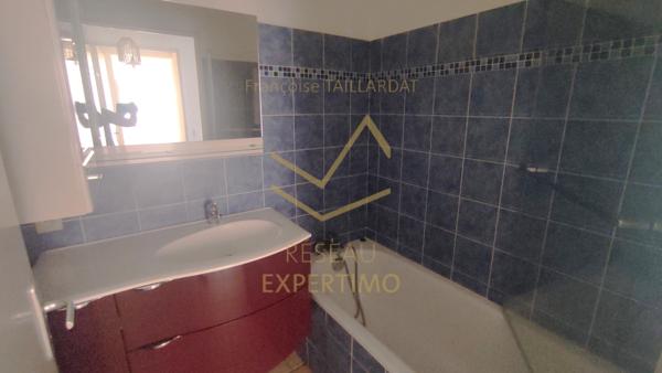 L'Isle-sur-la-Sorgue (84800) Appt Type T2 - RDJ - Résidence Sécurisée - Place parking couverte - Proche centre ville - Pas de travaux