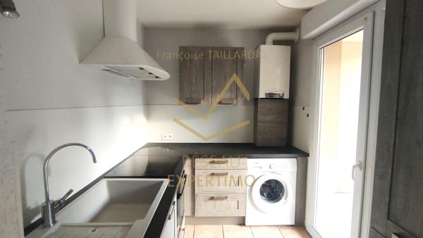 L'Isle-sur-la-Sorgue (84800) Appt Type T2 - RDJ - Résidence Sécurisée - Place parking couverte - Proche centre ville - Pas de travaux