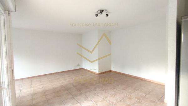 L'Isle-sur-la-Sorgue (84800) Appt Type T2 - RDJ - Résidence Sécurisée - Place parking couverte - Proche centre ville - Pas de travaux